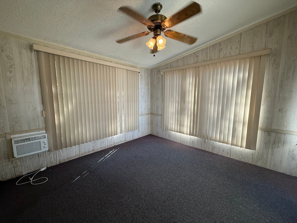 6411 Rolling Greens Dr