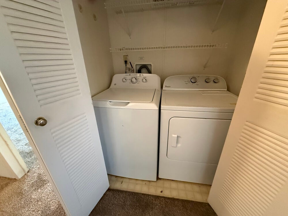 6411 Rolling Greens Dr