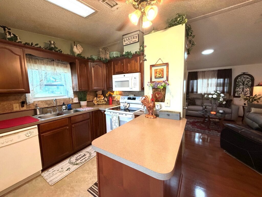 6487 Carlisle Place