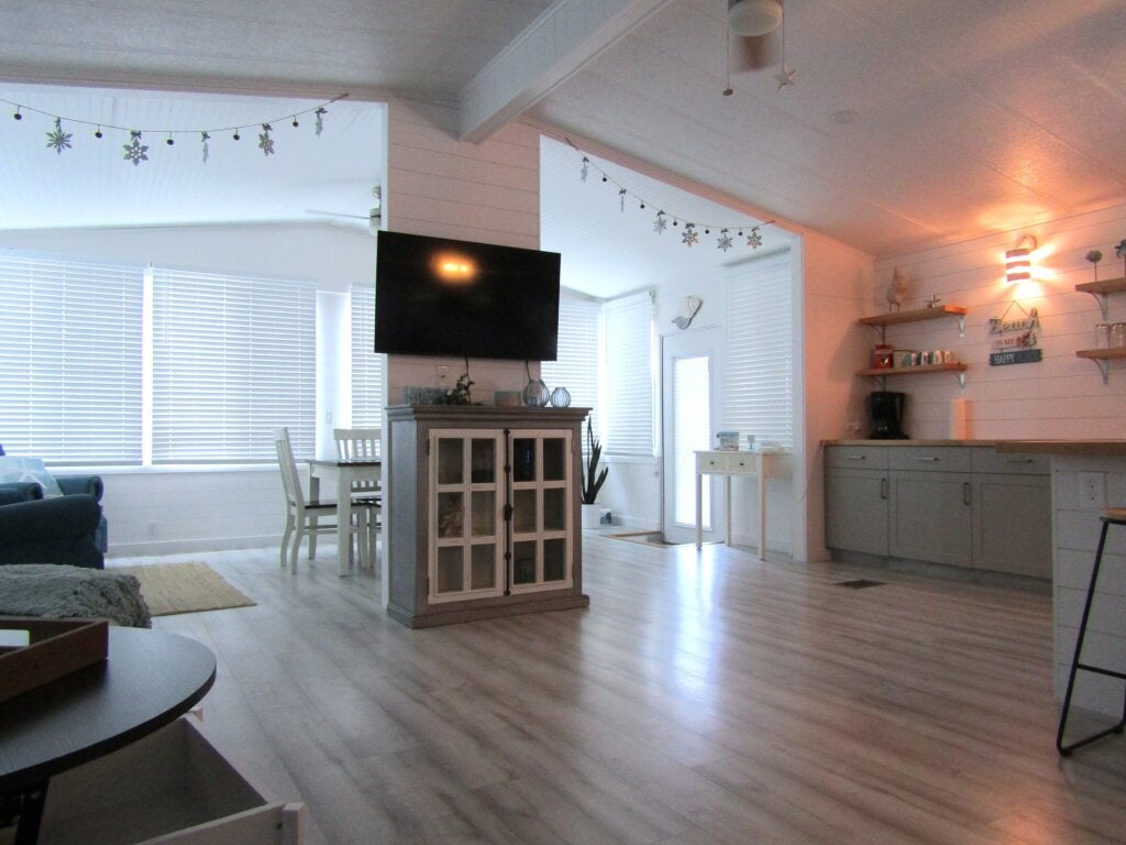 68 Olas Court