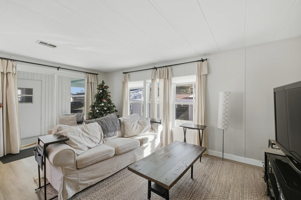 6899 C Dollymount Dr