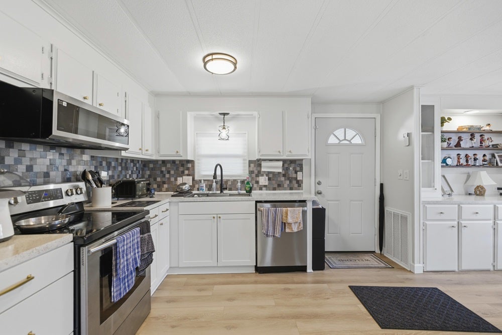 6899 C Dollymount Dr