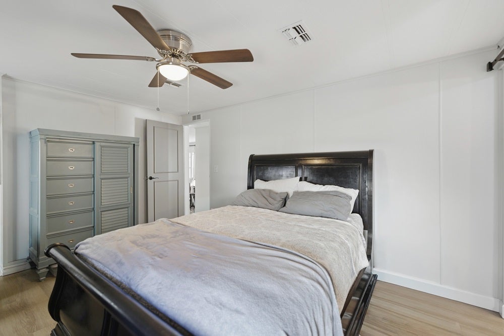 6899 C Dollymount Dr