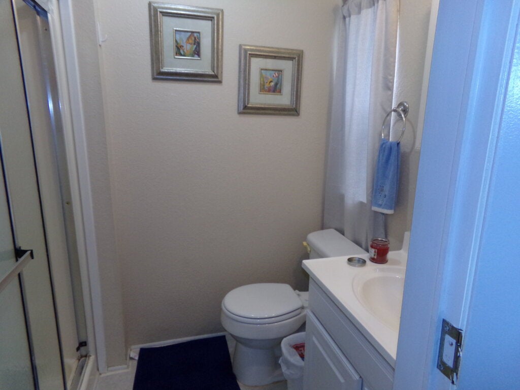 7031 Harbor View Drive