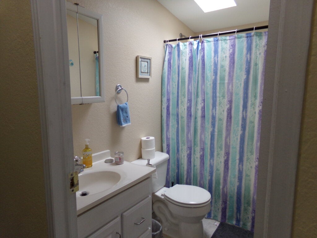 7031 Harbor View Drive