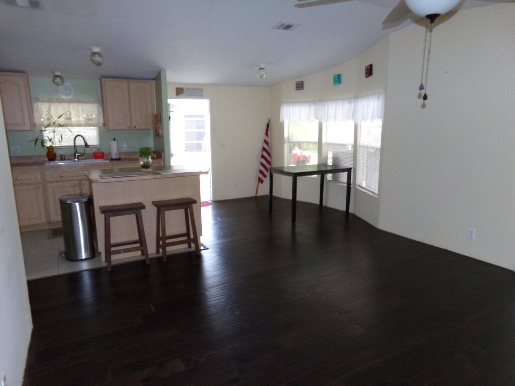 7031 Harbor View Drive