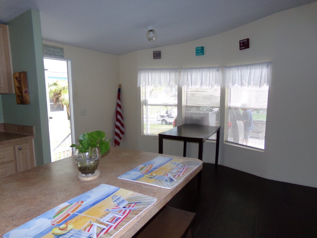 7031 Harbor View Drive