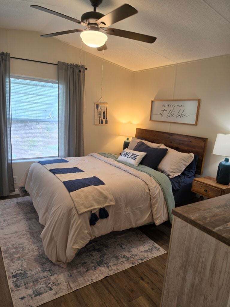 7035 Harbor View Drive