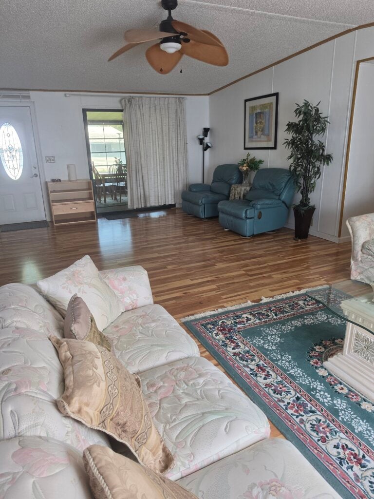 7036 Harbor View Drive