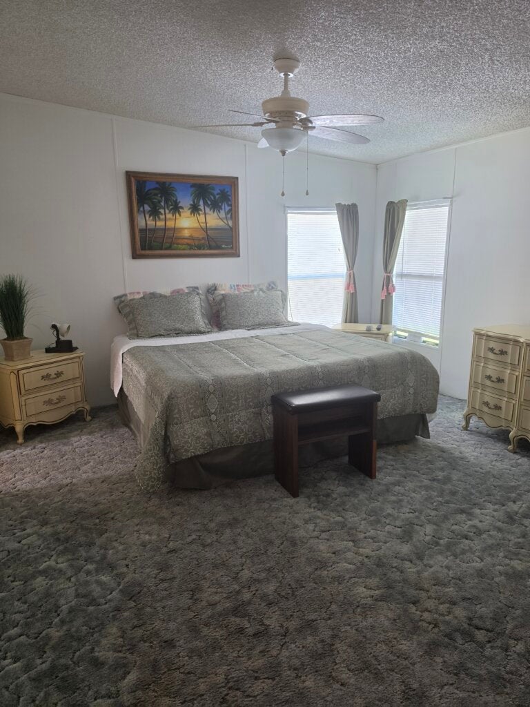 7036 Harbor View Drive