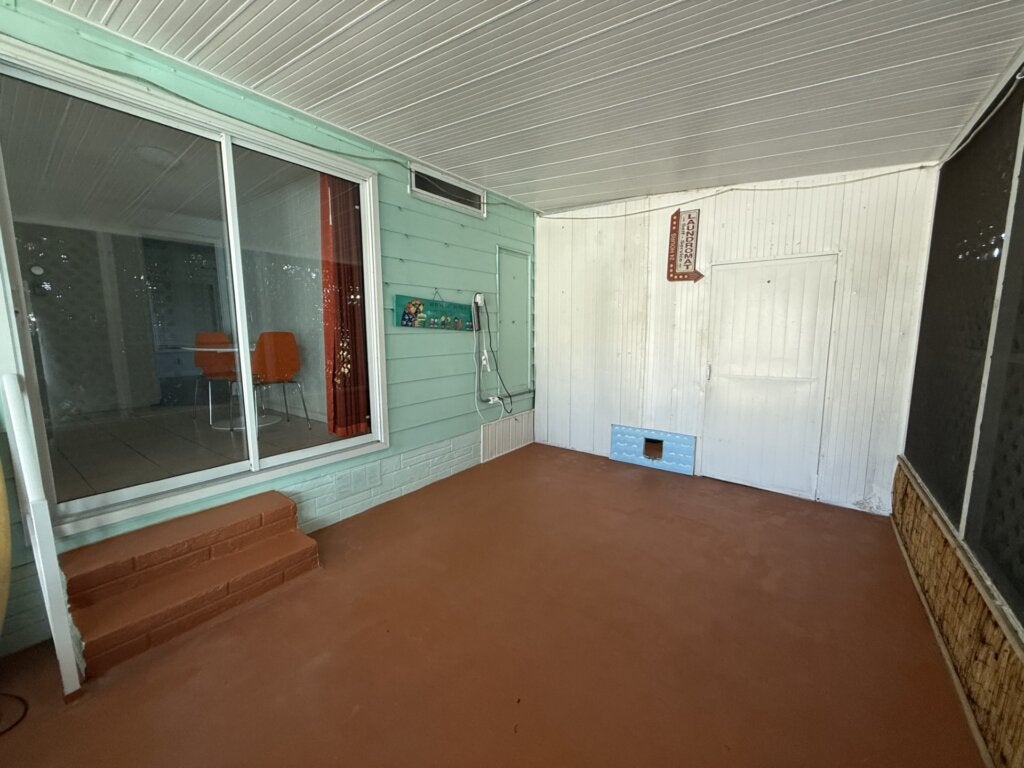 704 Amelia Lane