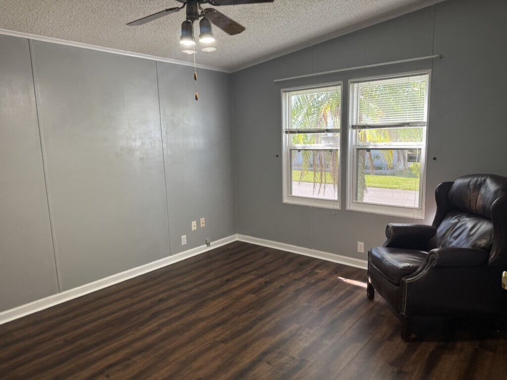 710 Queensbury Loop