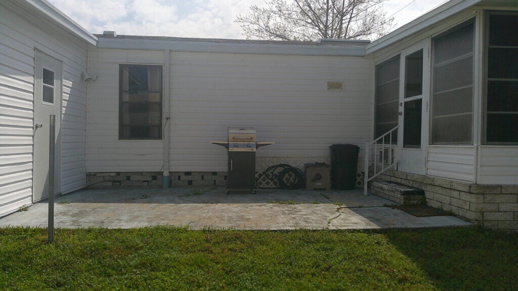 7121 Harbor View Drive