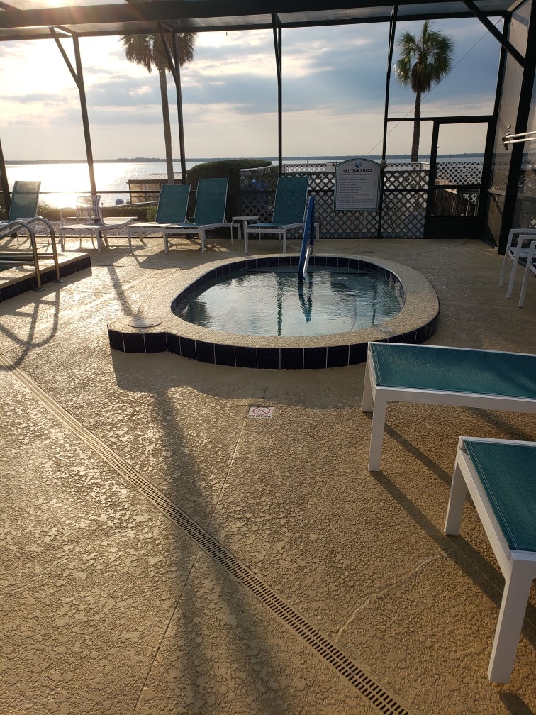 7233 Harbor View Drive