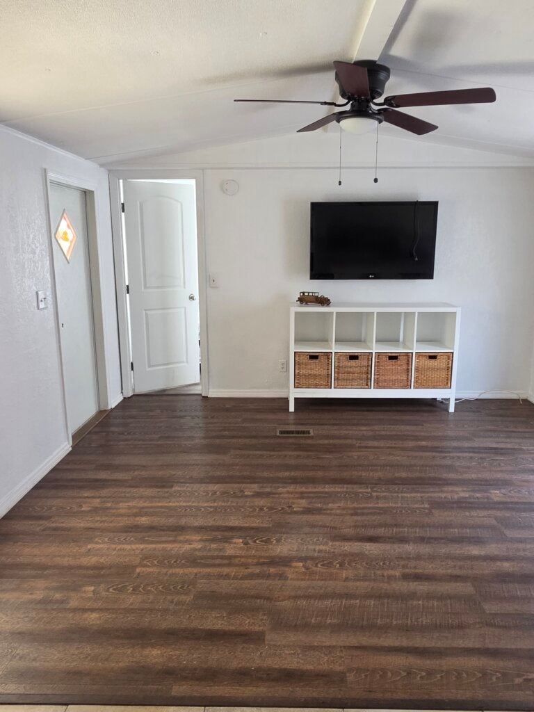 7233 Harbor View Drive