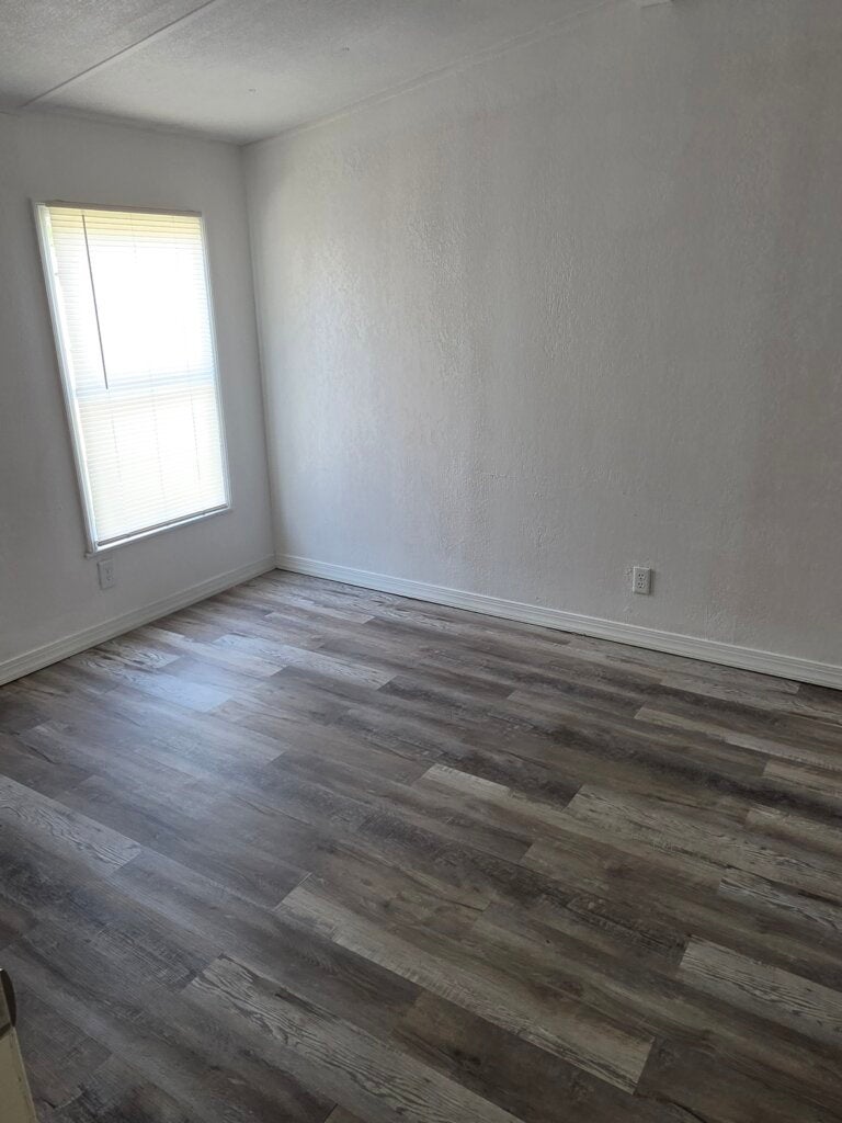 7233 Harbor View Drive