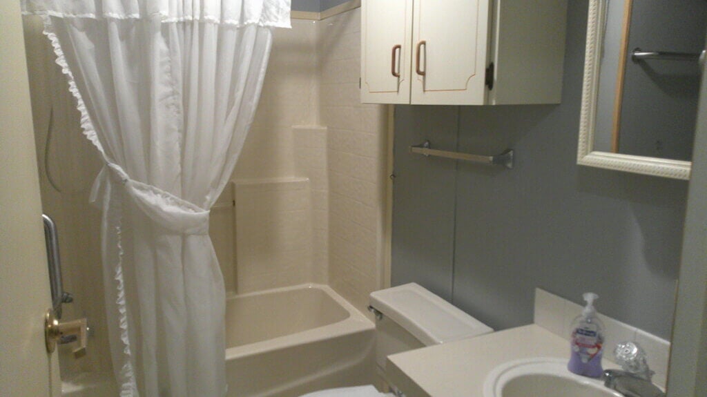 7312 Harbor View Drive