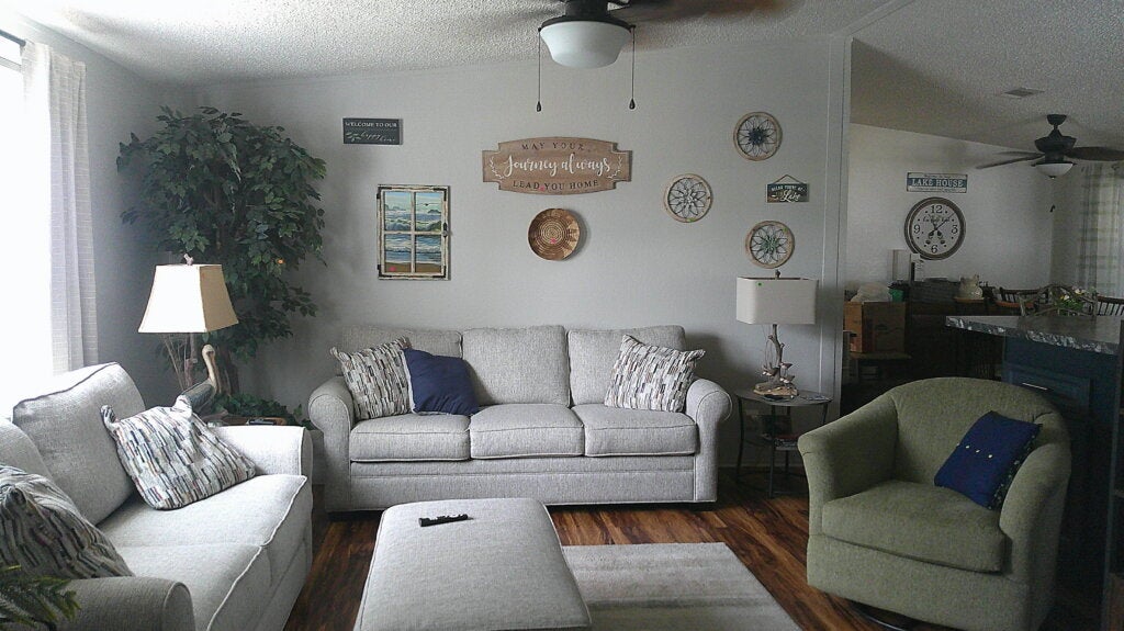 7401 Harbor View Drive