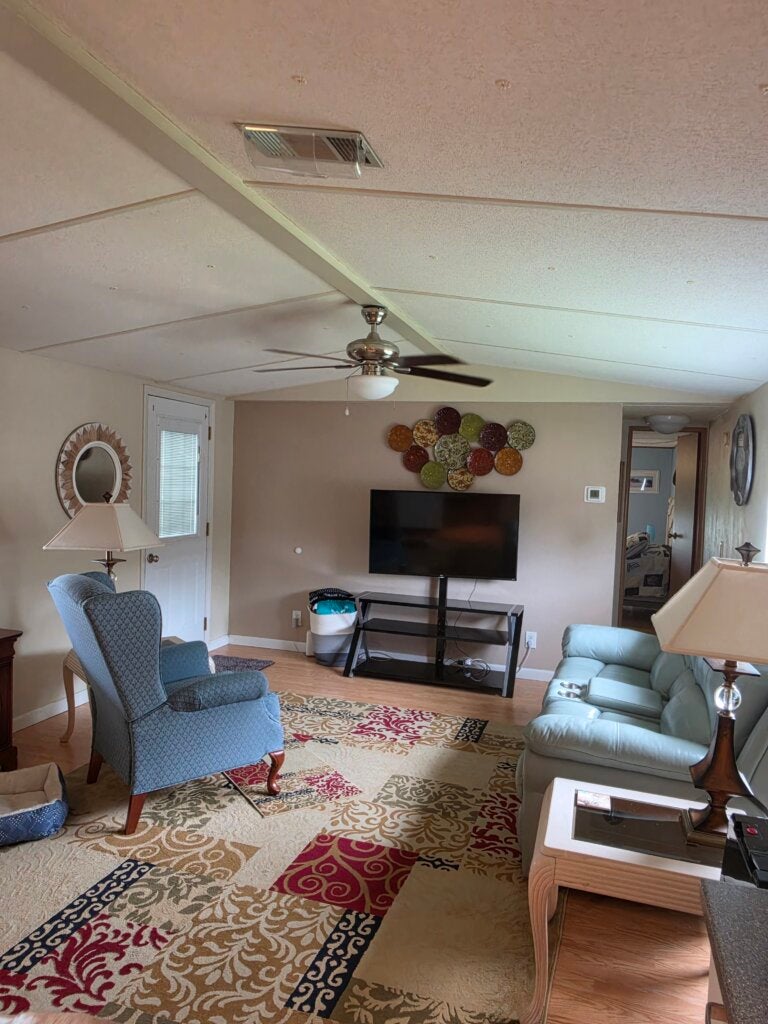 7420 Harbor View Drive