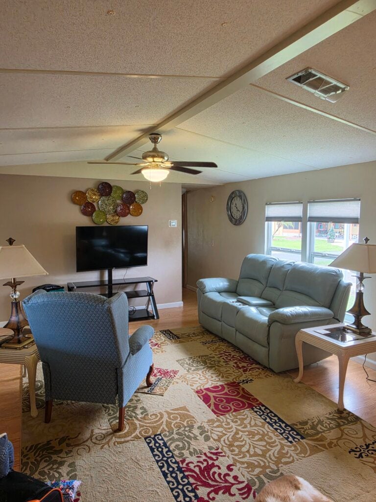 7420 Harbor View Drive