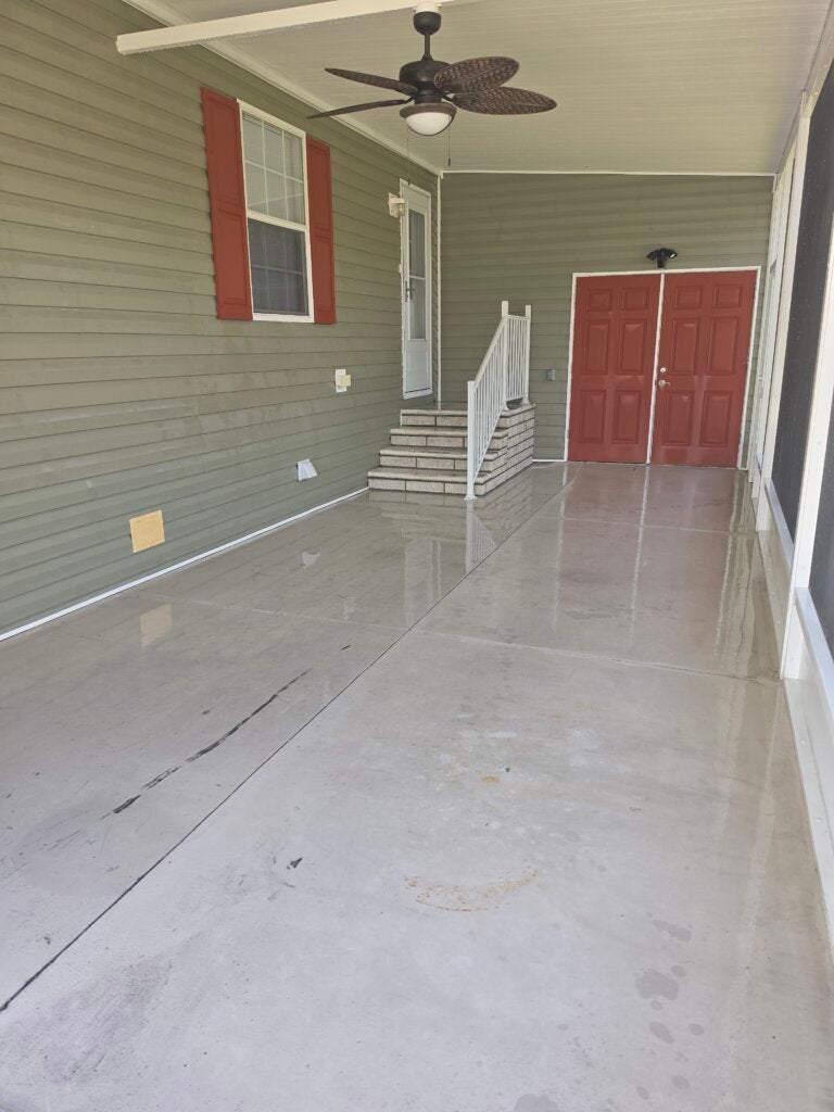 7427 Harbor View Drive