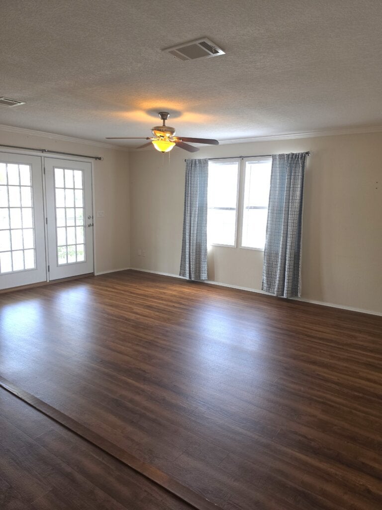 7427 Harbor View Drive
