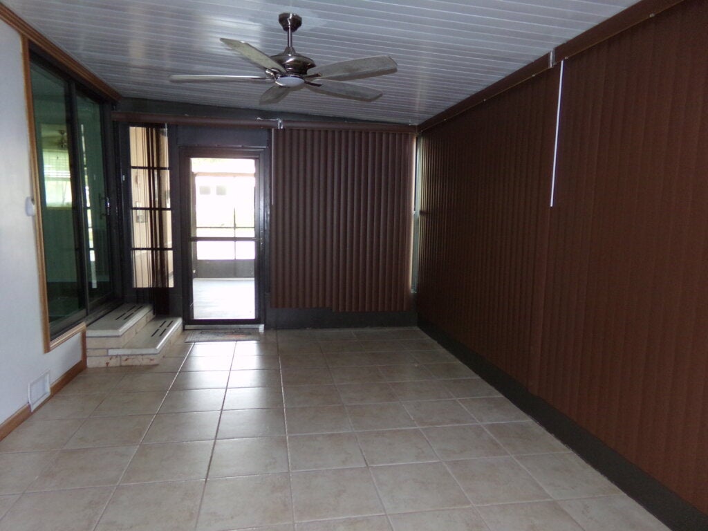 7443 Harbor View Drive
