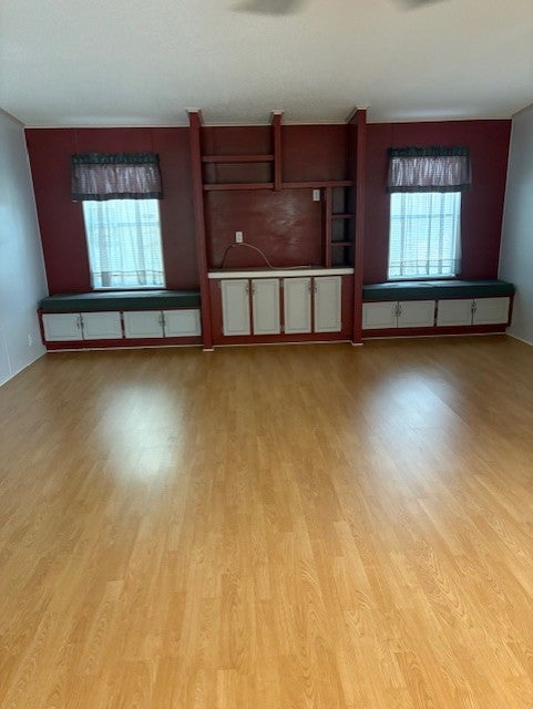 790 Hyde Park Circle W