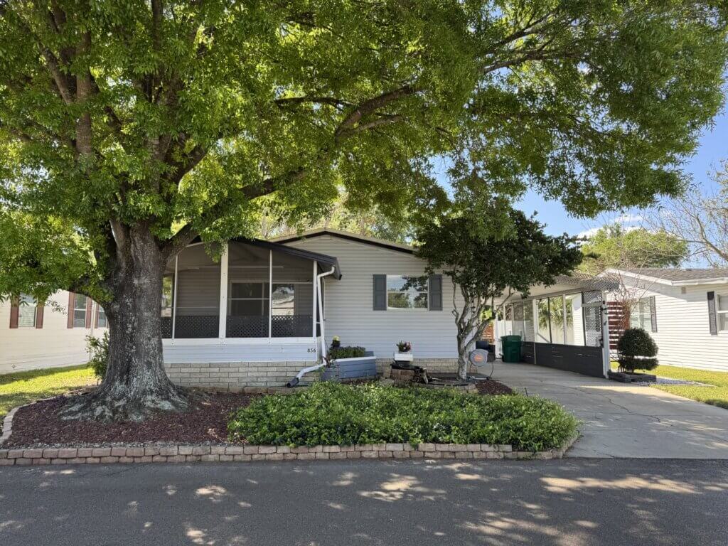 856 Royal View Circle