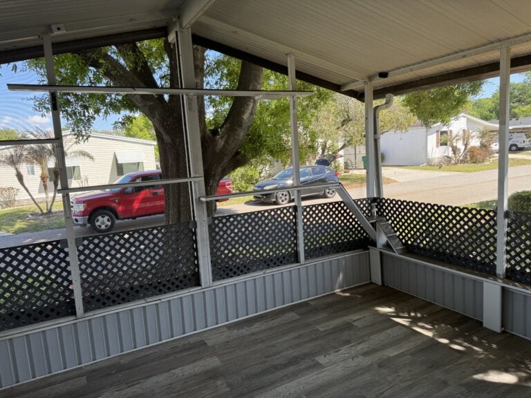 856 Royal View Circle