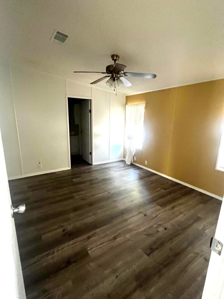 904 Royal View Circle
