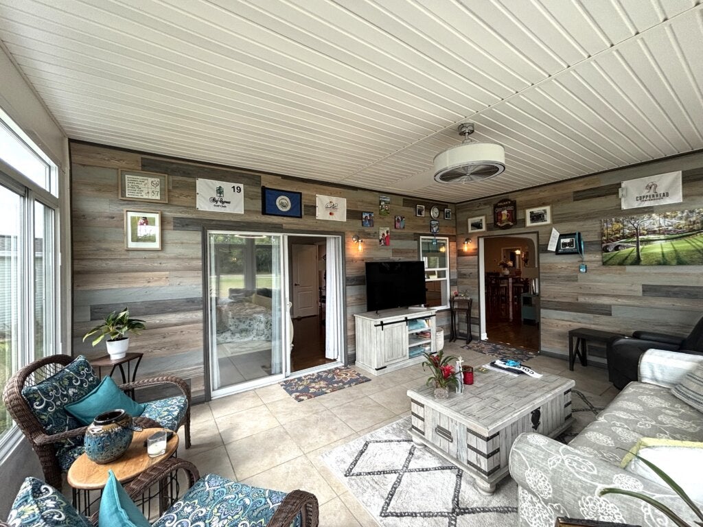 9208 Spatterdock Court