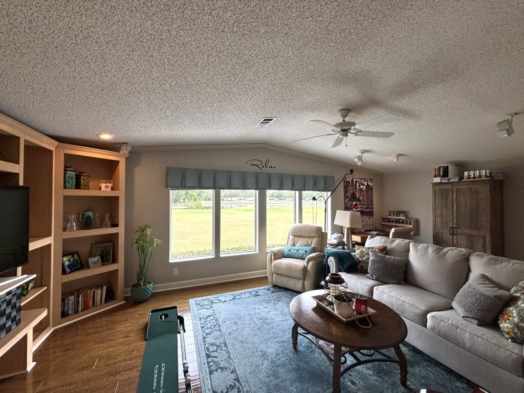 9208 Spatterdock Court