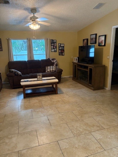 940 Royal View Circle