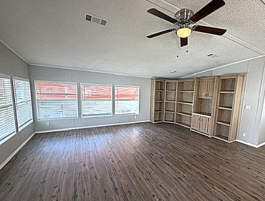 9509 Mulligan Lane