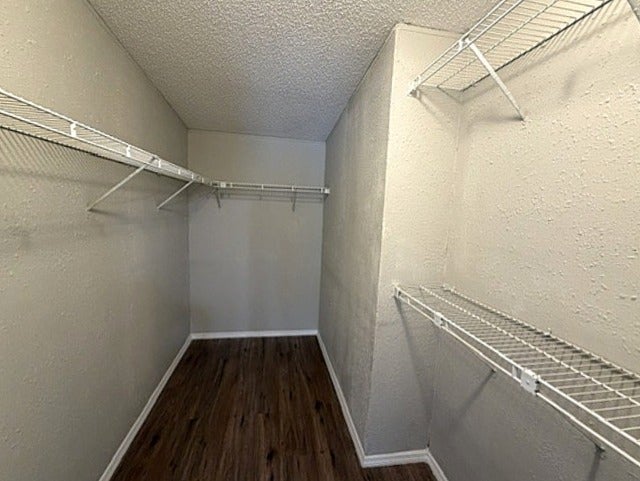 9509 Mulligan Lane