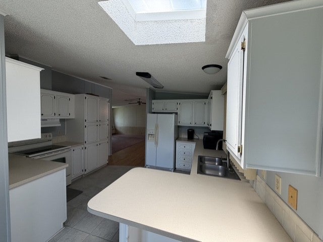 9512 Cypress Lakes Dr