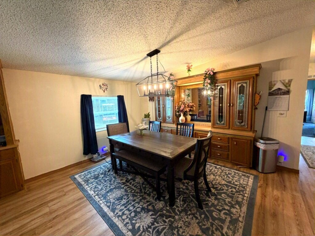 9525 Cypress Tree Ln