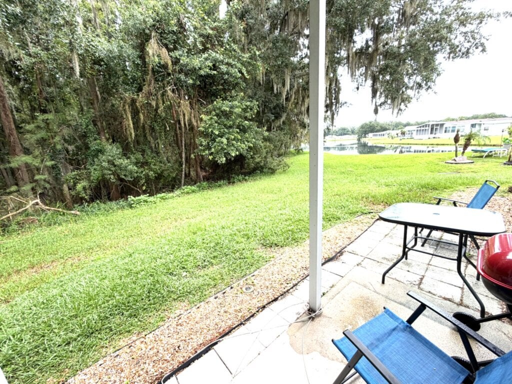 9525 Cypress Tree Ln
