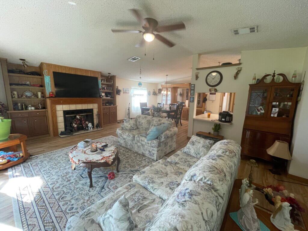 9525 Cypress Tree Ln