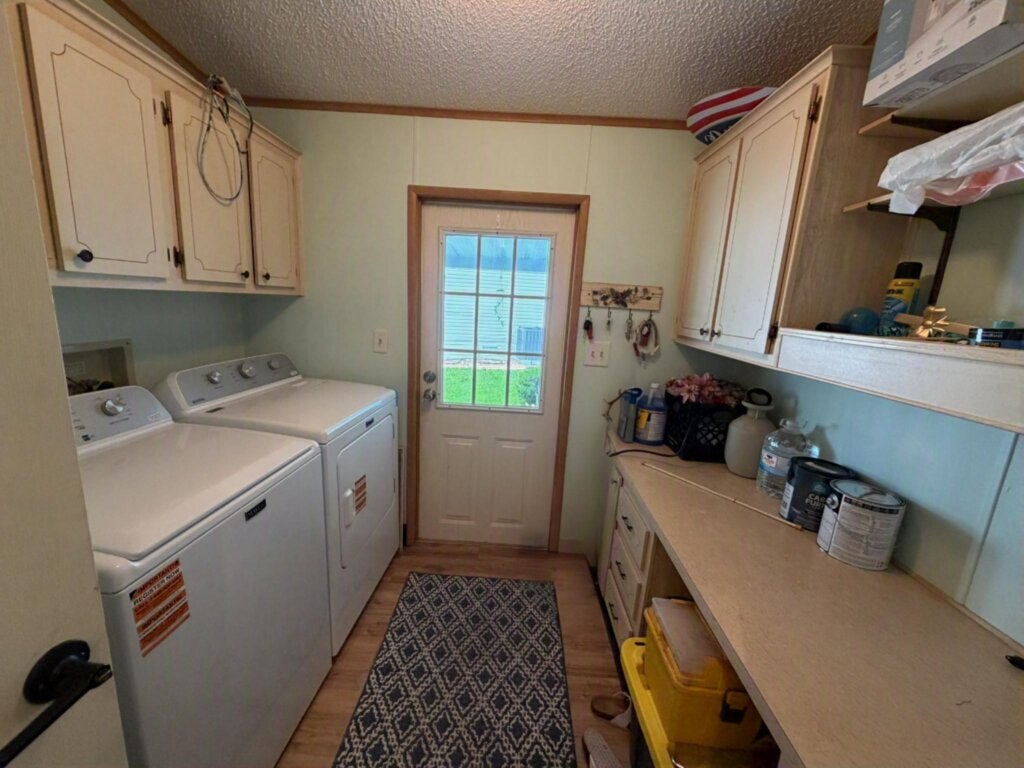 9525 Cypress Tree Ln