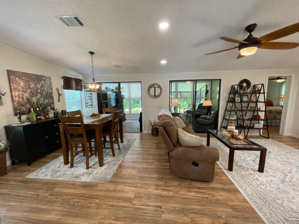 9533 Cypress Lakes Dr