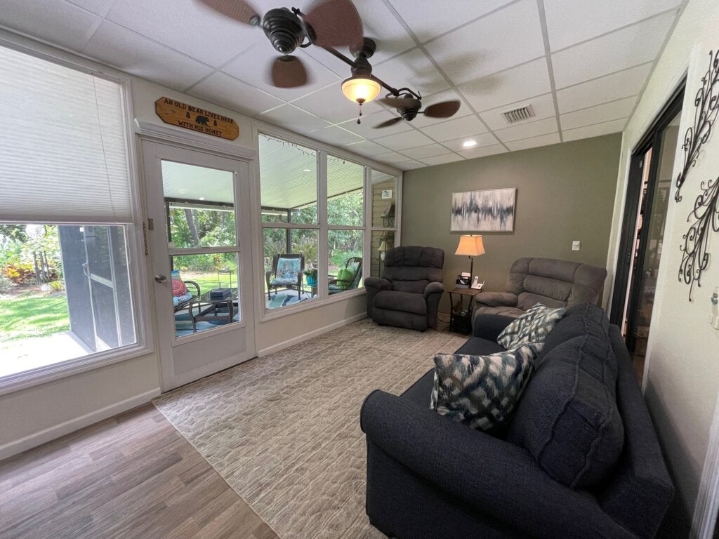 9533 Cypress Lakes Dr
