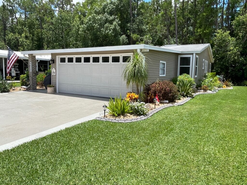 9533 Cypress Lakes Dr