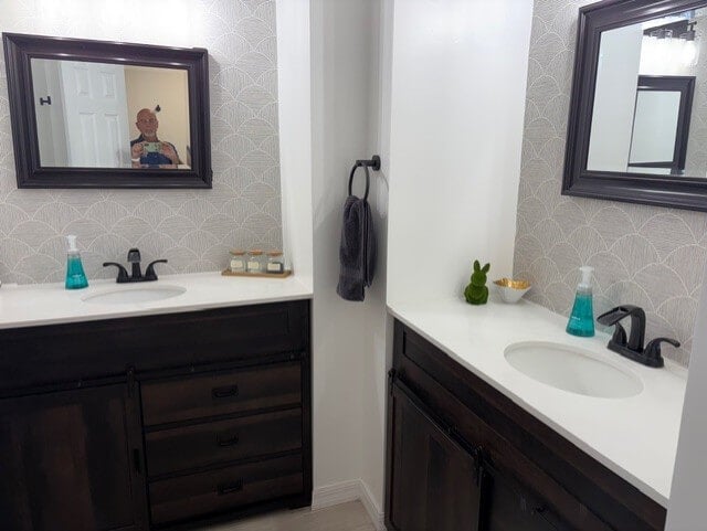 9546 Cypress Lakes Dr