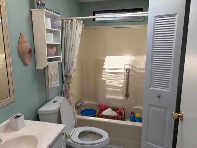 9575 Cypress Lakes Dr