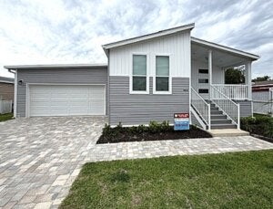 9645 Cypress Lakes Dr