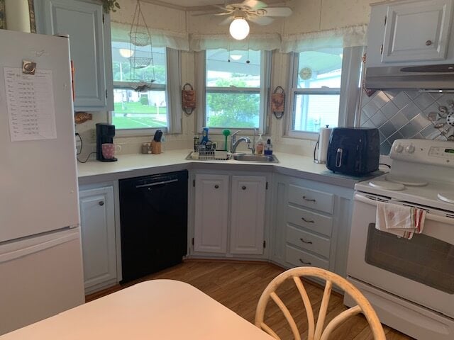 9671 Cypress Lakes Dr