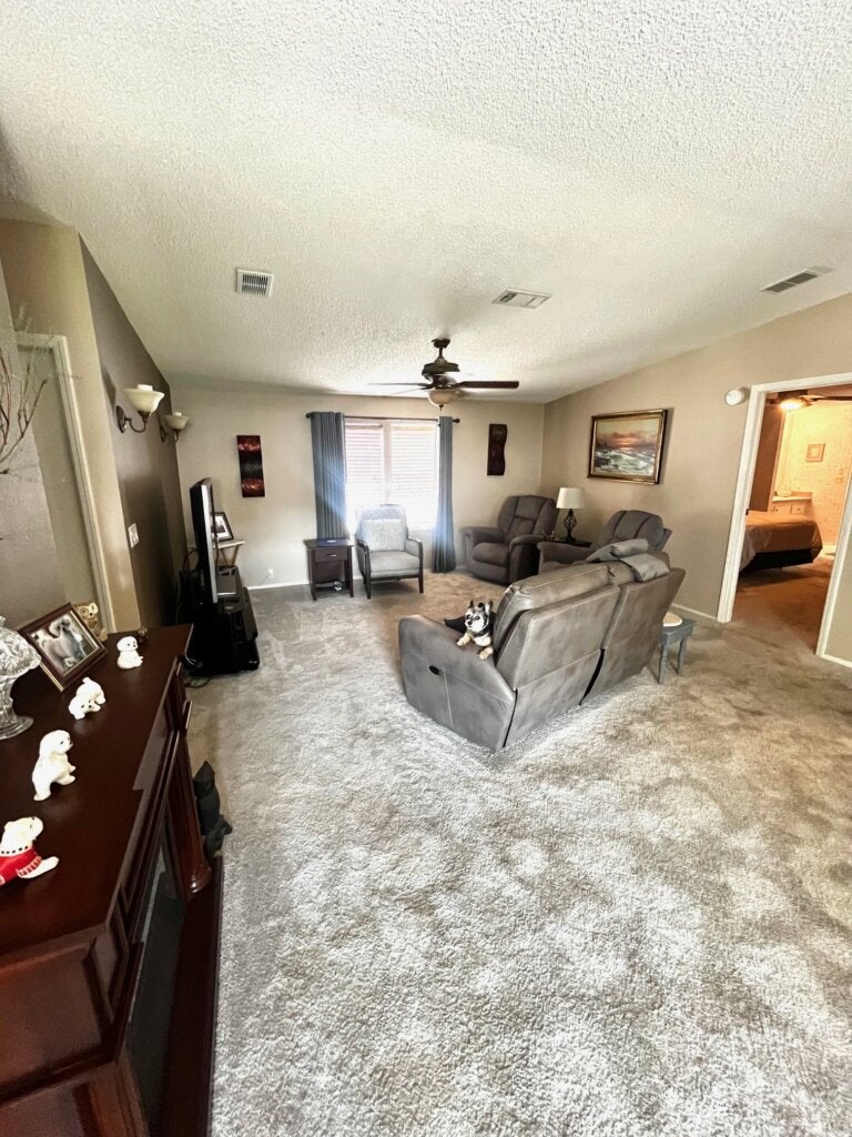 970 Hyde Park Circle