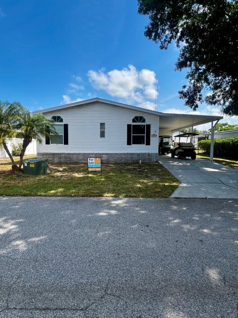 970 Hyde Park Circle